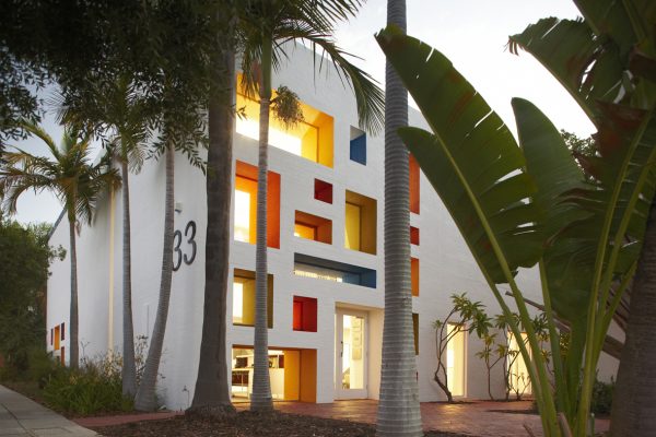 33 Broadway, exterior